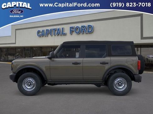 New 2025 Ford Bronco 4-Door AWD/4WD image 3