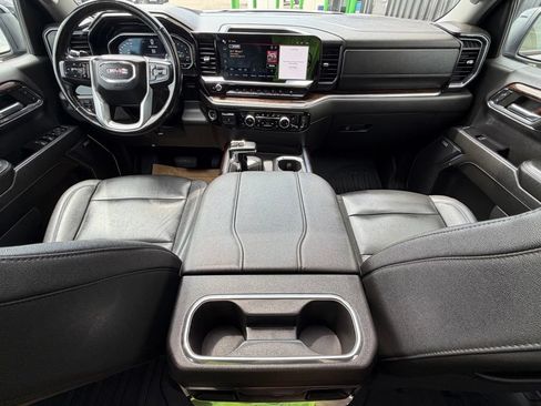 Used 2024 GMC Sierra 1500 Elevation w/ Elevation Premium Package AWD/4WD image 11