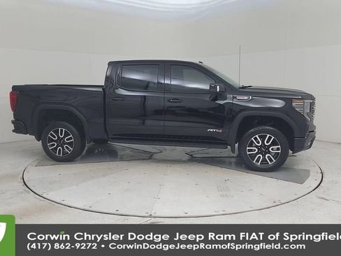 Used 2025 GMC Sierra 1500 AT4 w/ AT4 Premium Package image 17