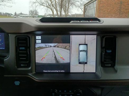 Used 2023 Ford Bronco Outer Banks image 40