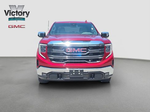 Used 2023 GMC Sierra 1500 SLT w/ SLT Premium Package AWD/4WD image 2