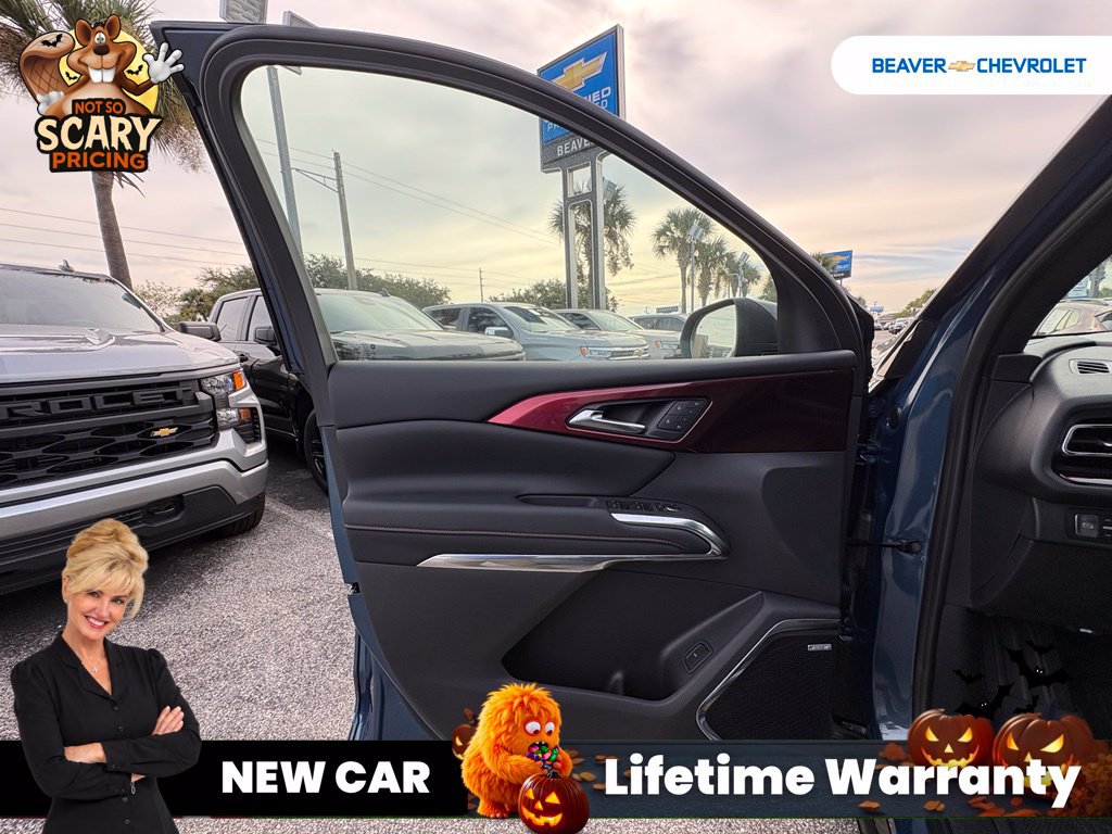 New 2026 Chevrolet Traverse RS w/ LPO, Floor Liner Package FWD image 32