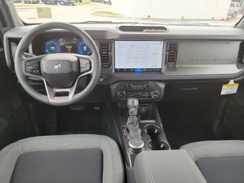 New 2026 Ford Bronco 4-Door AWD/4WD image 12