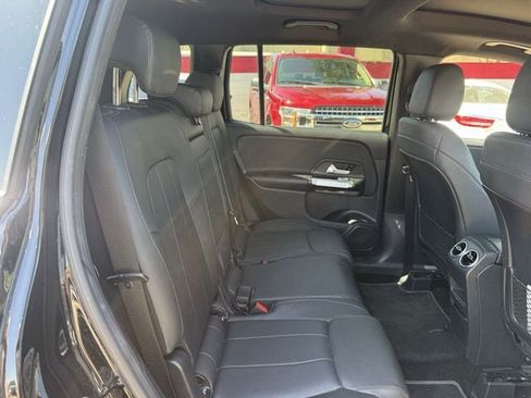 Used 2021 Mercedes-Benz GLB 250 image 30