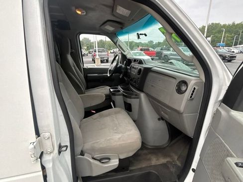 Used 2013 Ford E-250 and Econoline 250 w/ PWR Group RWD image 8