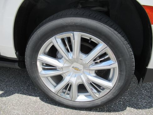 Used 2021 Chevrolet Tahoe High Country w/ Premium Package AWD/4WD image 4