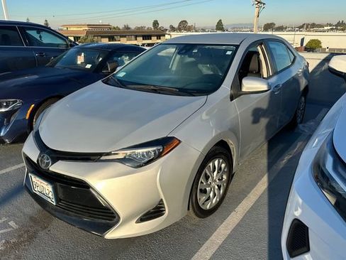 Certified 2019 Toyota Corolla LE image 2