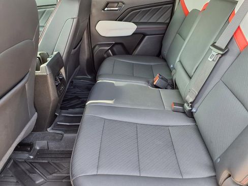 Used 2024 GMC Canyon AT4X AWD/4WD image 11