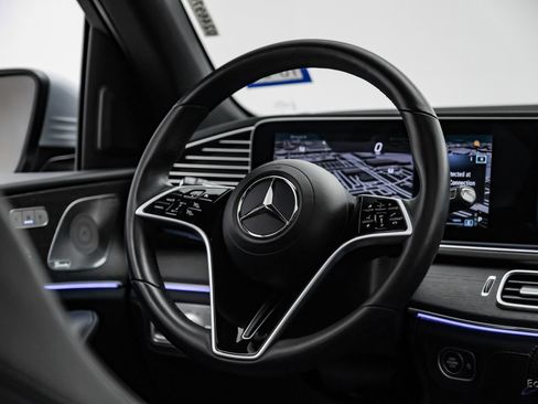 Used 2024 Mercedes-Benz GLE 450 4MATIC image 52