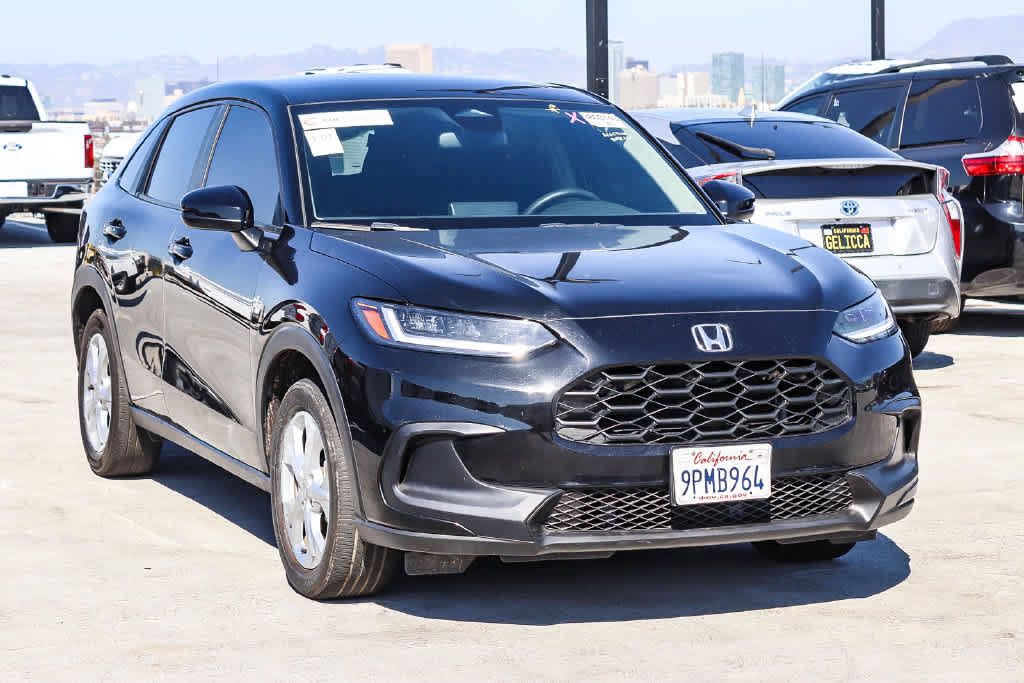 Used 2025 Honda HR-V LX image 3
