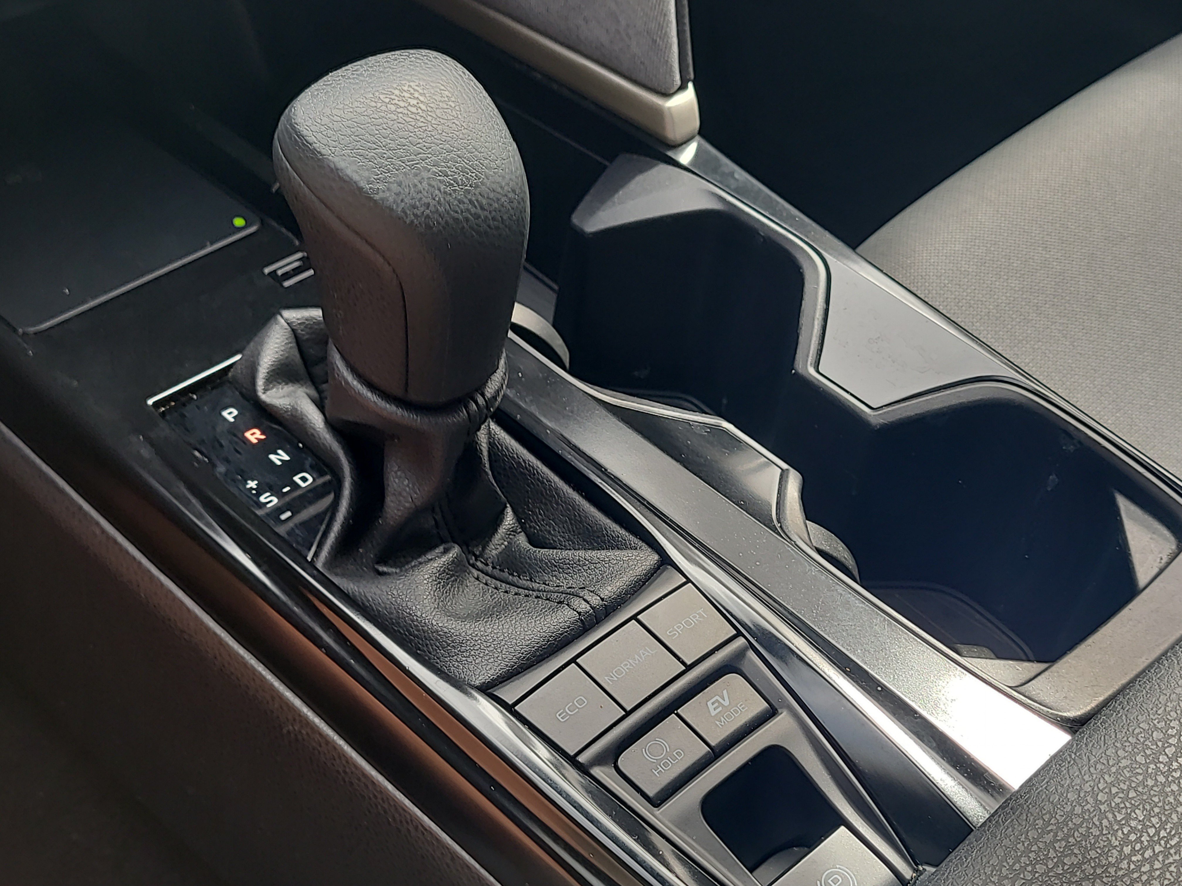 Certified 2025 Toyota Camry LE FWD image 24