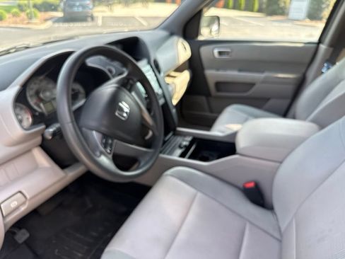Used 2011 Honda Pilot EX image 10