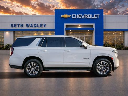 Used 2021 Chevrolet Tahoe LT w/ LT Signature Package RWD image 8