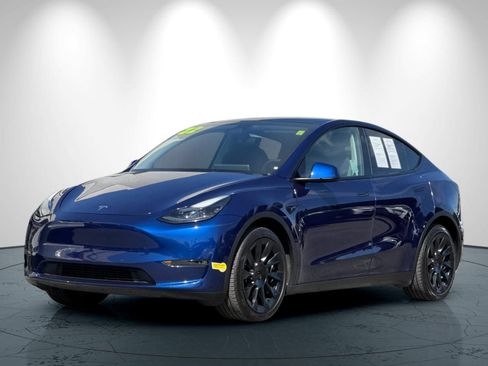 Used 2022 Tesla Model Y Long Range AWD/4WD image 8