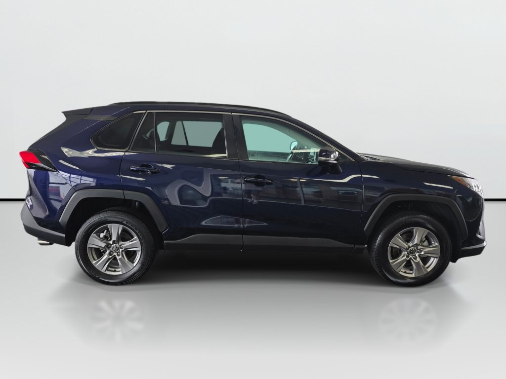 Used 2025 Toyota RAV4 XLE AWD/4WD image 6