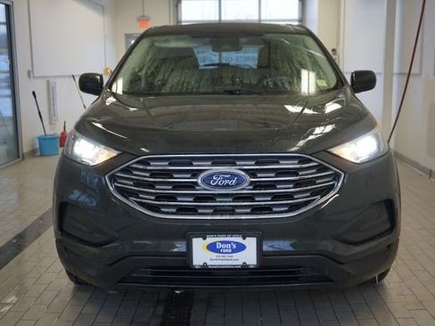 Certified 2022 Ford Edge SE image 17