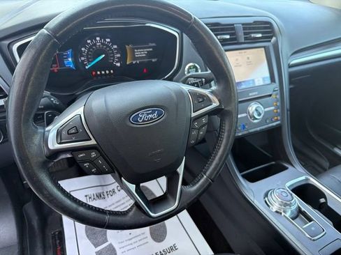 Used 2020 Ford Fusion Titanium AWD/4WD image 27