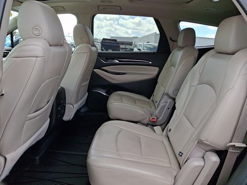 Used 2021 Buick Enclave Essence w/ Sound and Sites Package AWD/4WD image 10