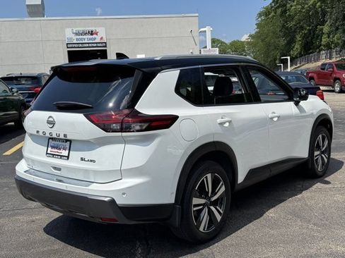 Used 2024 Nissan Rogue SL w/ SL Premium Package AWD/4WD image 9