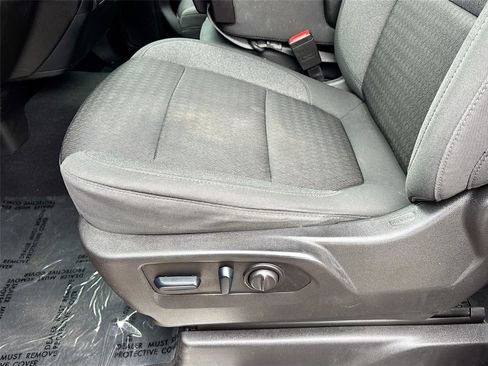 Used 2022 Chevrolet Silverado 1500 LT w/ Safety Package AWD/4WD image 18