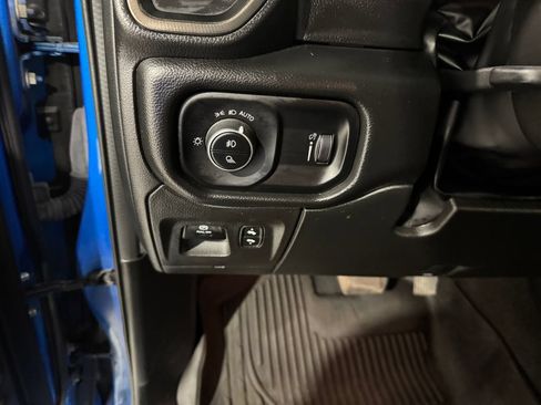 Used 2022 RAM 1500 Rebel w/ Night Edition AWD/4WD image 35