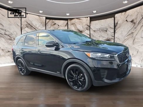 Used 2020 Kia Sorento S AWD/4WD image 3