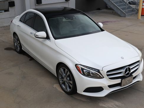 Used 2015 Mercedes-Benz C 300 Sedan image 18