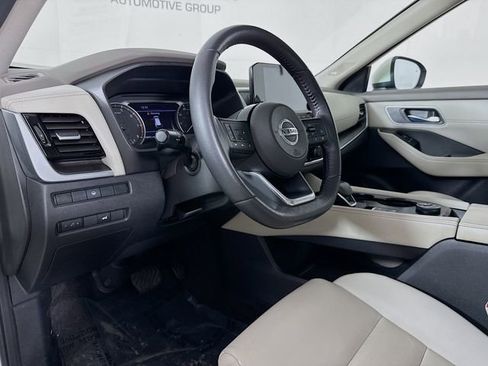 Used 2021 Nissan Rogue SL w/ Premium Package image 9