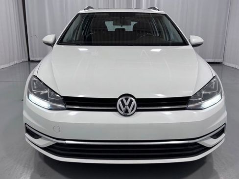 Used 2018 Volkswagen Golf SE FWD image 3