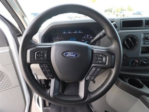 Used 2023 Ford E-350 and Econoline 350 Super Duty w/ Power Windows & Locks Group image 18