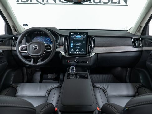 New 2026 Volvo XC90 B6 Ultra w/ Lounge Package image 15