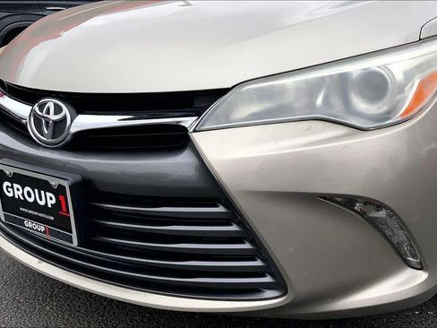 Used 2017 Toyota Camry XLE FWD image 30