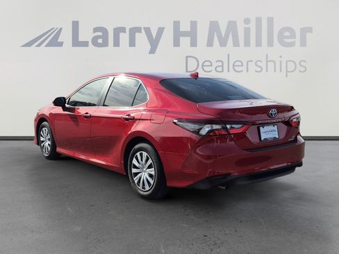 Certified 2023 Toyota Camry LE image 3