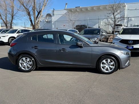 Used 2014 MAZDA MAZDA3 i Sport image 3