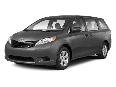 Used 2013 Toyota Sienna XLE w/ Entertainment Pkg image 1