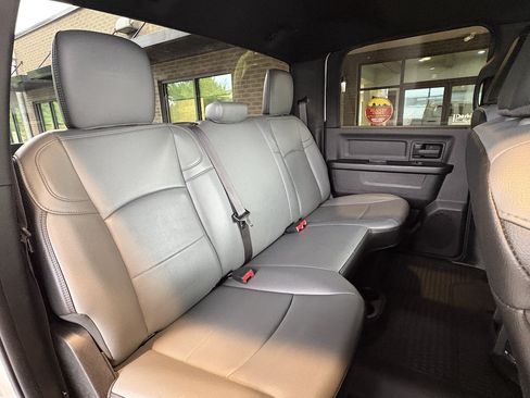 Used 2021 RAM 2500 Tradesman w/ Chrome Appearance Group AWD/4WD image 31