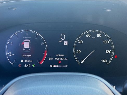 Used 2023 Honda HR-V LX image 11