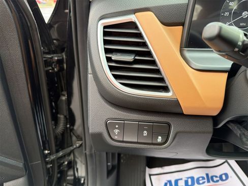 Used 2025 Kia Seltos EX w/ EX Sunroof Package image 17