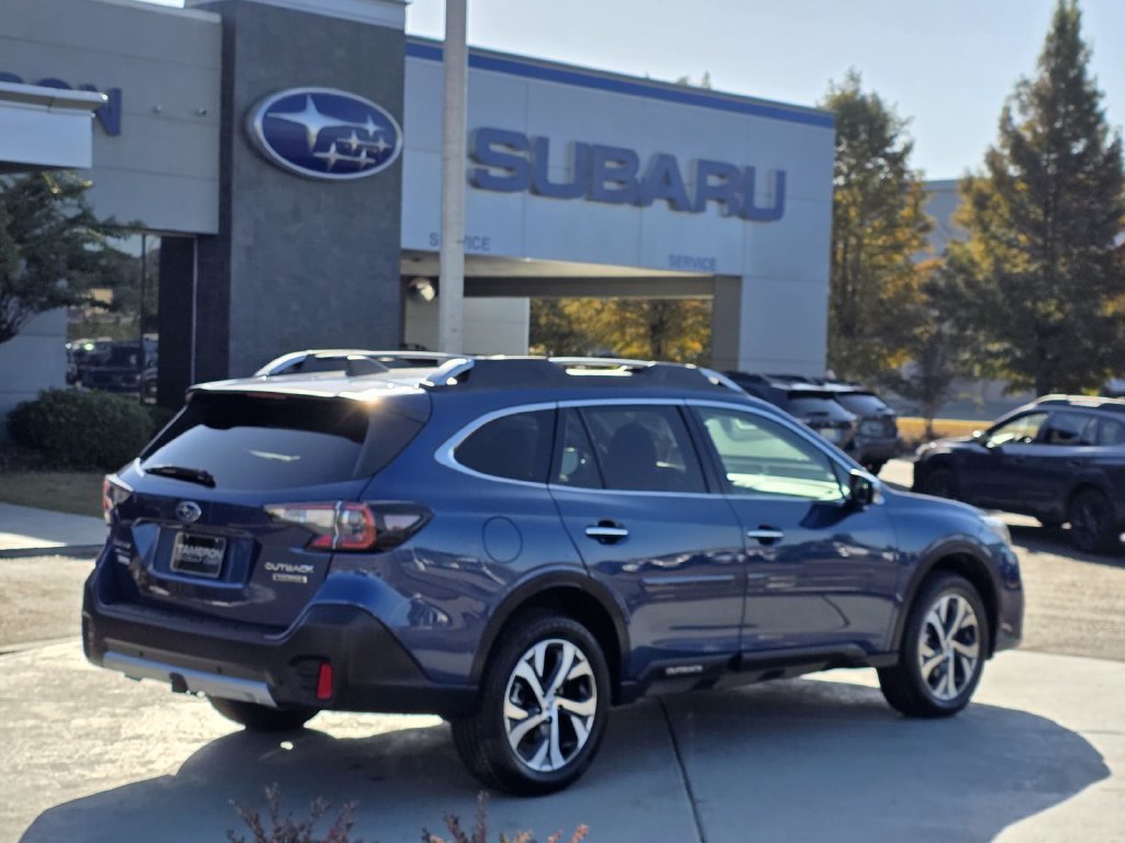 Used 2022 Subaru Outback Touring AWD/4WD image 5