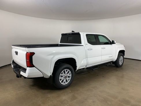 New 2026 Toyota Tacoma SR5 AWD/4WD image 8