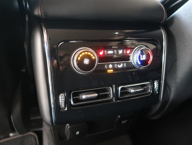 Used 2021 Lincoln Aviator AWD image 35