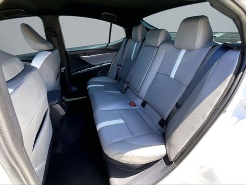 Used 2025 Toyota Camry SE w/ Convenience Package FWD image 28