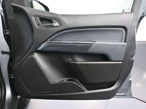 Used 2019 Chevrolet Colorado Z71 image 43