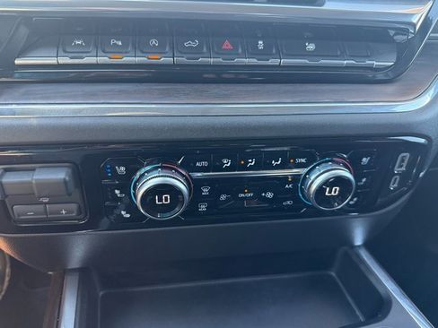 Used 2024 GMC Sierra 1500 SLT image 17