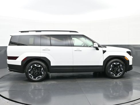 Certified 2025 Hyundai Santa Fe SEL image 3