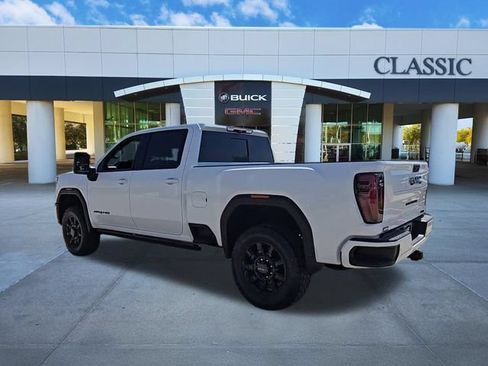 Used 2025 GMC Sierra 2500 AT4 w/ AT4 Premium Plus Package AWD/4WD image 6