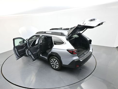 Certified 2025 Subaru Outback Premium w/ Popular Package #1A AWD/4WD image 42