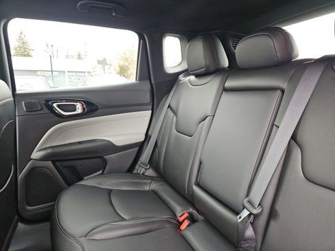 New 2026 Jeep Compass Limited image 20