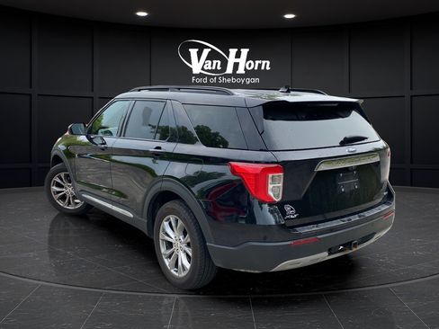 Used 2020 Ford Explorer XLT w/ Equipment Group 202A AWD/4WD image 5