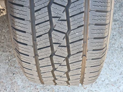 Certified 2024 Jeep Wagoneer Series II AWD/4WD image 11